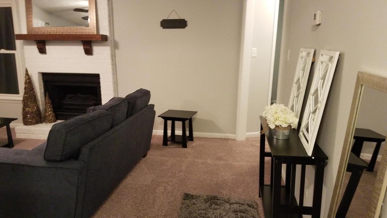 Cozy Cottage Feel, 5 Mins From Ft. Bragg Fayetteville Eksteriør billede